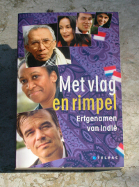 Met vlag en rimpel (ISBN 90-215-4336-2) | Foto: Frans de Meijer