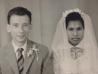 Het bruidspaar Koos en Catharina van der Velden-Gebse (1965) | Foto: Website VPRO